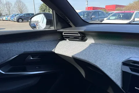 KP74JWC PEUGEOT 3008 1.2 HYBRID GT e-DSC6 Euro 6 (s/s) 5dr Thumbnail #58