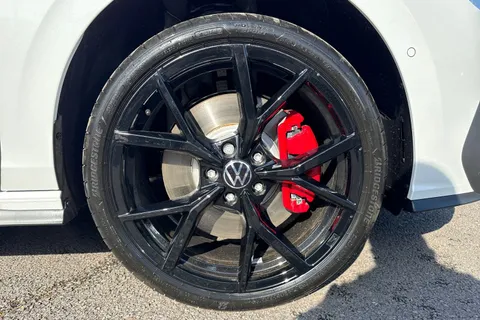  Volkswagen Golf 2.0 TSI GTI DSG Euro 6 (s/s) 5dr Thumbnail #10