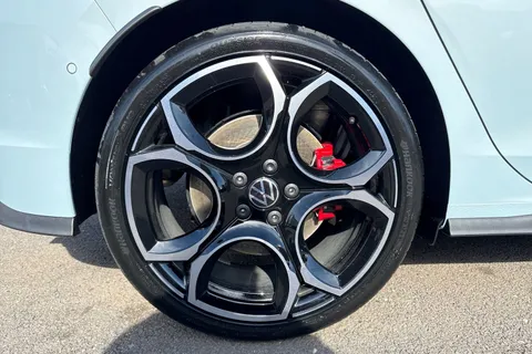  Volkswagen Golf 2.0 TSI GTI Hatchback 5dr Petrol DSG Euro 6 (s/s) (265 ps) Thumbnail #13