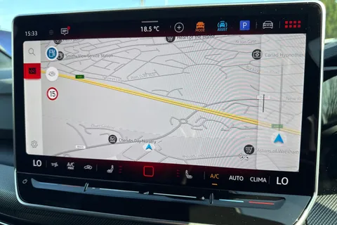  Volkswagen Golf 2.0 TSI GTI DSG Euro 6 (s/s) 5dr Thumbnail #17