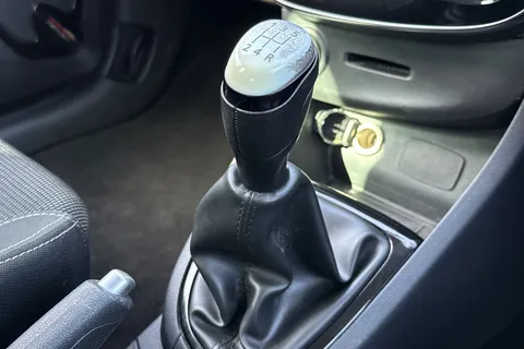 HS19HEJ Renault Clio 0.9 TCe Iconic Euro 6 (s/s) 5dr Thumbnail #21