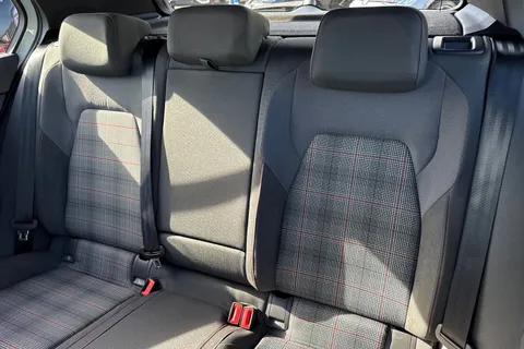  Volkswagen Golf 2.0 TSI GTI Hatchback 5dr Petrol DSG Euro 6 (s/s) (265 ps) Thumbnail #19