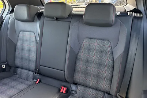  Volkswagen Golf 2.0 TSI GTI DSG Euro 6 (s/s) 5dr Thumbnail #19