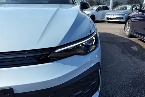  Volkswagen Golf 2.0 TSI GTI Hatchback 5dr Petrol DSG Euro 6 (s/s) (265 ps) Thumbnail #25