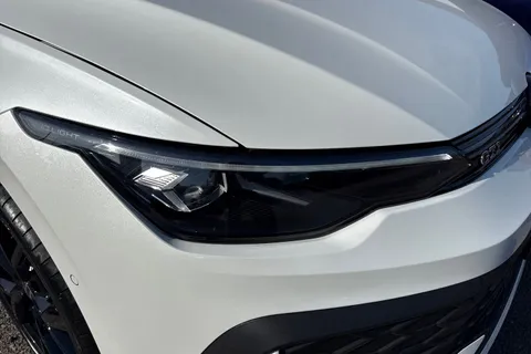  Volkswagen Golf 2.0 TSI GTI DSG Euro 6 (s/s) 5dr Thumbnail #26