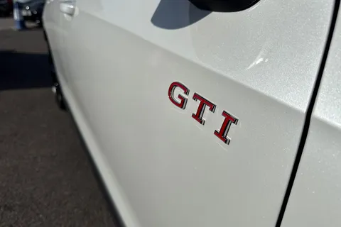  Volkswagen Golf 2.0 TSI GTI DSG Euro 6 (s/s) 5dr Thumbnail #27