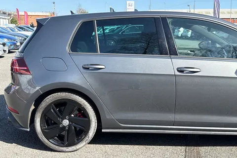 27 of 52 for Volkswagen Golf 2.0 TSI GTI Performance DSG Euro 6 (s/s) 5dr