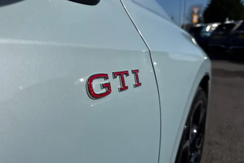  Volkswagen Golf 2.0 TSI GTI Hatchback 5dr Petrol DSG Euro 6 (s/s) (265 ps) Thumbnail #27