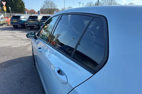  Volkswagen Golf 2.0 TSI GTI Hatchback 5dr Petrol DSG Euro 6 (s/s) (265 ps) Thumbnail #31