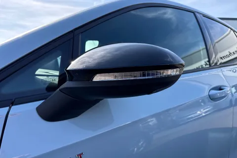  Volkswagen Golf 2.0 TSI GTI Hatchback 5dr Petrol DSG Euro 6 (s/s) (265 ps) Thumbnail #32