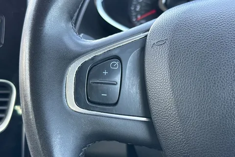 HS19HEJ Renault Clio 0.9 TCe Iconic Euro 6 (s/s) 5dr Thumbnail #37