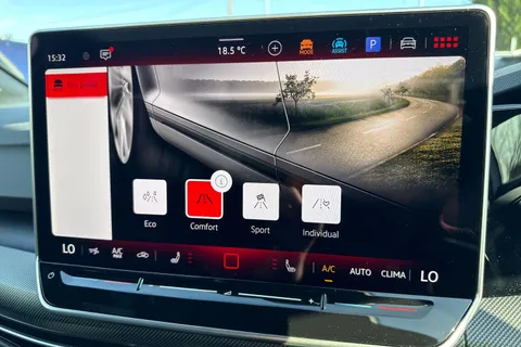  Volkswagen Golf 2.0 TSI GTI DSG Euro 6 (s/s) 5dr Thumbnail #46