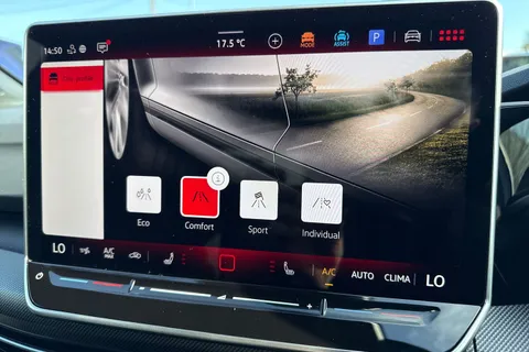  Volkswagen Golf 2.0 TSI GTI Hatchback 5dr Petrol DSG Euro 6 (s/s) (265 ps) Thumbnail #47