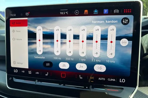  Volkswagen Golf 2.0 TSI GTI DSG Euro 6 (s/s) 5dr Thumbnail #53