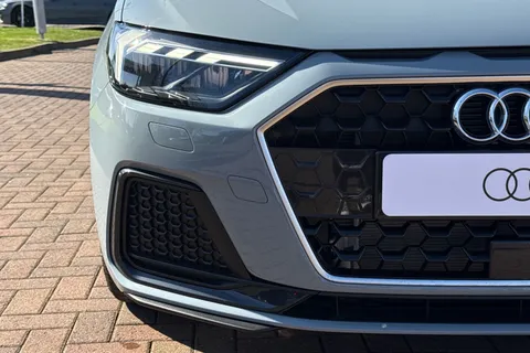  Audi A1 1.0 TFSI 25 Sport Sportback S Tronic Euro 6 (s/s) 5dr Thumbnail #28