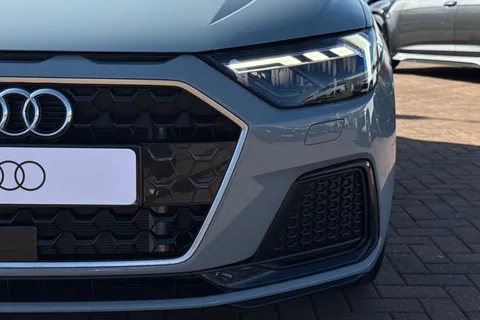 Audi A1 1.0 TFSI 25 Sport Sportback S Tronic Euro 6 (s/s) 5dr Thumbnail #29