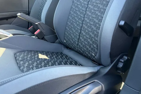  Audi A1 1.0 TFSI 25 Sport Sportback S Tronic Euro 6 (s/s) 5dr Thumbnail #32