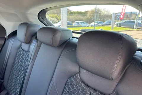  Audi A1 1.0 TFSI 25 Sport Sportback S Tronic Euro 6 (s/s) 5dr Thumbnail #35