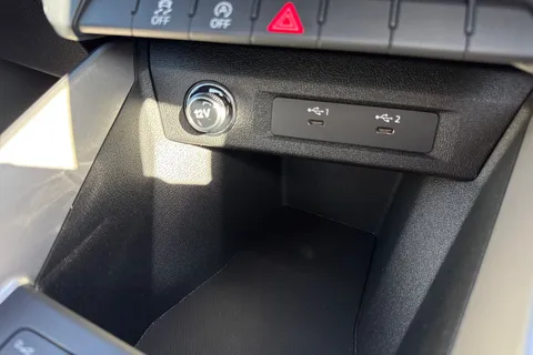  Audi A1 1.0 TFSI 25 Sport Sportback S Tronic Euro 6 (s/s) 5dr Thumbnail #57