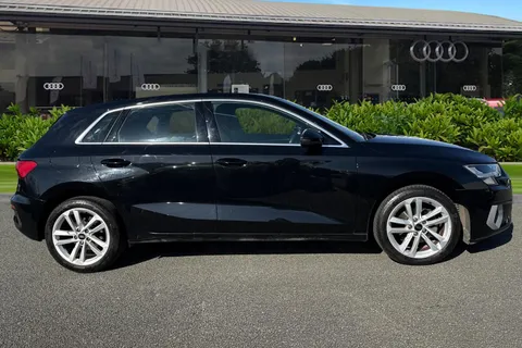 DS23RVO Audi A3 Sportback Sport 30 TFSI 110 PS 6-speed Thumbnail #4