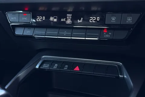 DS23RVO Audi A3 Sportback Sport 30 TFSI 110 PS 6-speed Thumbnail #23