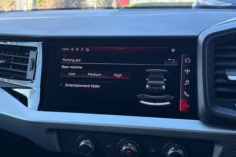 DT23SVL Audi A1 Black Edition 35 TFSI  150 PS S tronic Thumbnail #32