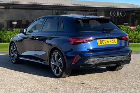 DC25VXL Audi A3 Black Edition 35 TFSI 150 PS S tronic Thumbnail #3