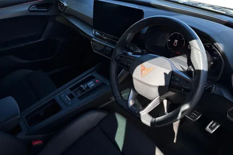 KM74AKX CUPRA Leon 1.4 eHybrid 12.8kWh VZ2 Design Edition DSG Euro 6 (s/s) 5dr Thumbnail #9