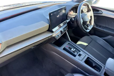 KM74AKX CUPRA Leon 1.4 eHybrid 12.8kWh VZ2 Design Edition DSG Euro 6 (s/s) 5dr Thumbnail #10