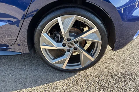 DC25VXL Audi A3 Black Edition 35 TFSI 150 PS S tronic Thumbnail #11