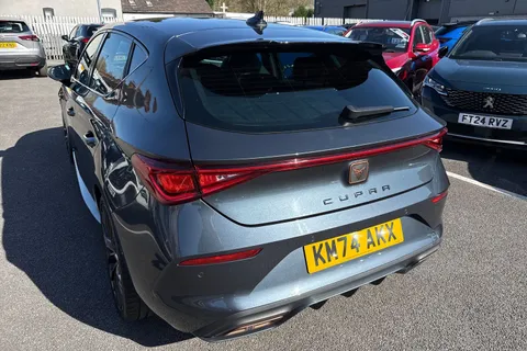 KM74AKX CUPRA Leon 1.4 eHybrid 12.8kWh VZ2 Design Edition DSG Euro 6 (s/s) 5dr Thumbnail #17