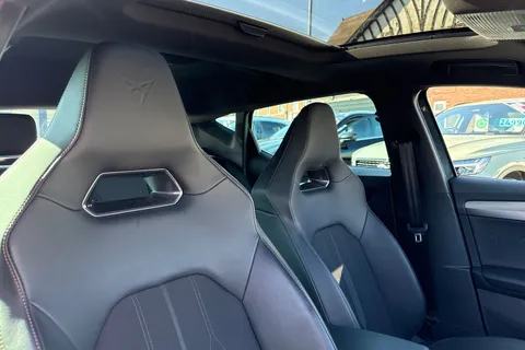 KM74AKX CUPRA Leon 1.4 eHybrid 12.8kWh VZ2 Design Edition DSG Euro 6 (s/s) 5dr Thumbnail #22