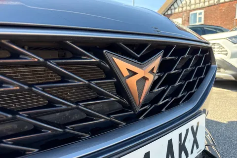 KM74AKX CUPRA Leon 1.4 eHybrid 12.8kWh VZ2 Design Edition DSG Euro 6 (s/s) 5dr Thumbnail #29