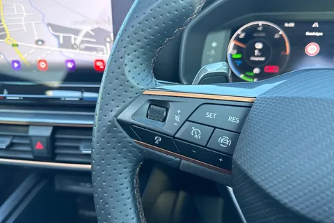 KM74AKX CUPRA Leon 1.4 eHybrid 12.8kWh VZ2 Design Edition DSG Euro 6 (s/s) 5dr Thumbnail #31