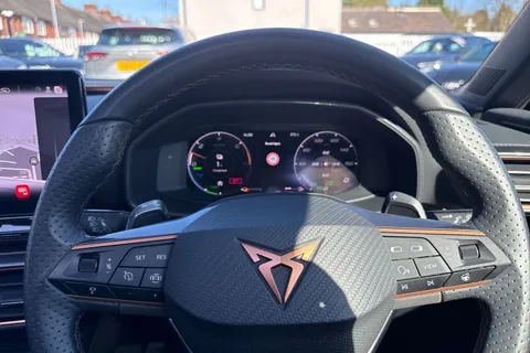 KM74AKX CUPRA Leon 1.4 eHybrid 12.8kWh VZ2 Design Edition DSG Euro 6 (s/s) 5dr Thumbnail #34