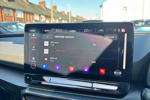 KM74AKX CUPRA Leon 1.4 eHybrid 12.8kWh VZ2 Design Edition DSG Euro 6 (s/s) 5dr Thumbnail #35