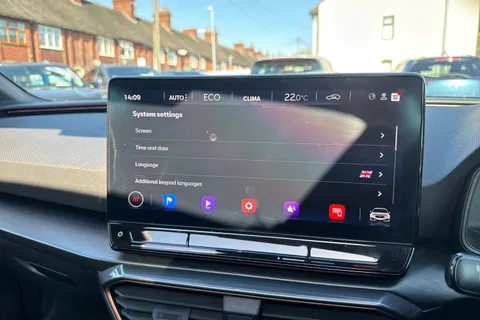 KM74AKX CUPRA Leon 1.4 eHybrid 12.8kWh VZ2 Design Edition DSG Euro 6 (s/s) 5dr Thumbnail #36