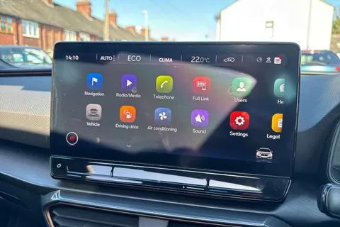 KM74AKX CUPRA Leon 1.4 eHybrid 12.8kWh VZ2 Design Edition DSG Euro 6 (s/s) 5dr Thumbnail #41