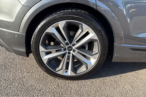 DA23XZZ Audi Q8 Black Edition 50 TDI quattro 286 PS tiptronic Thumbnail #23