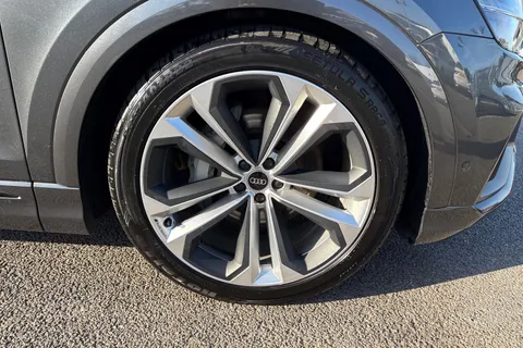 DA23XZZ Audi Q8 Black Edition 50 TDI quattro 286 PS tiptronic Thumbnail #24