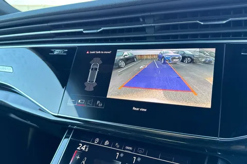 DA23XZZ Audi Q8 Black Edition 50 TDI quattro 286 PS tiptronic Thumbnail #32