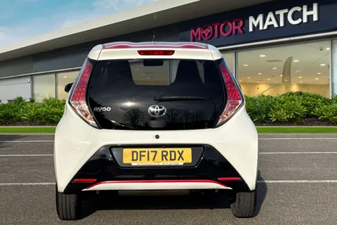 DF17RDX Toyota Aygo 1.0 VVT-i x-press Euro 6 5dr Thumbnail #4