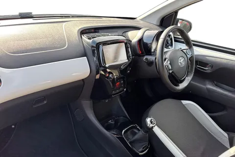DF17RDX Toyota Aygo 1.0 VVT-i x-press Euro 6 5dr Thumbnail #8