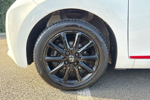 DF17RDX Toyota Aygo 1.0 VVT-i x-press Euro 6 5dr Thumbnail #22