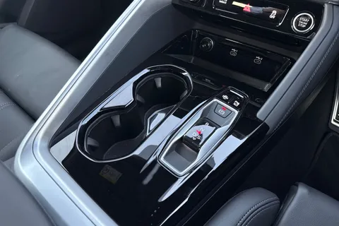 PF25DKO Audi Q5 S line TFSI quattro 204 PS S tronic Thumbnail #24