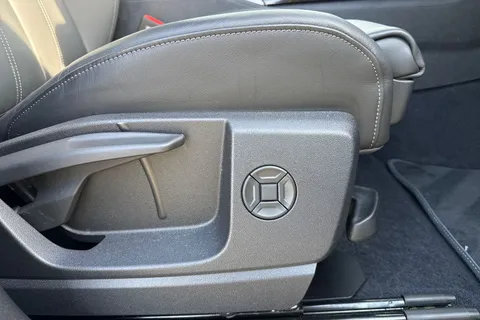 PF25DKO Audi Q5 S line TFSI quattro 204 PS S tronic Thumbnail #26