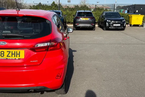 34 of 63 for Ford Fiesta 1.0T EcoBoost Zetec Euro 6 (s/s) 5dr