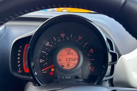 DF17RDX Toyota Aygo 1.0 VVT-i x-press Euro 6 5dr Thumbnail #38