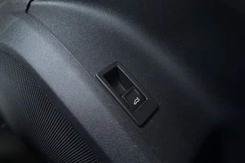 PF25DKO Audi Q5 S line TFSI quattro 204 PS S tronic Thumbnail #45