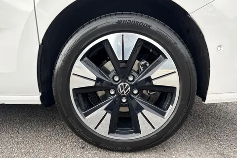 DG26BSU Volkswagen California Ocean T7 SWB 150 PS DSG - 19' Wheels /Del Mileage Thumbnail #12